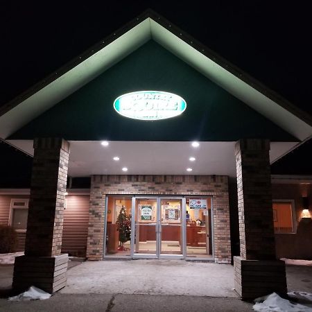 Moosomin Country Squire Inn Екстериор снимка